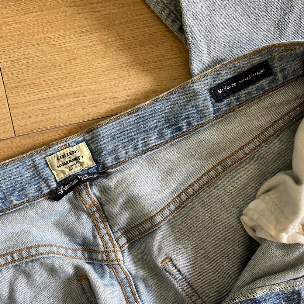 Citizens of Humanity McKenzie curved straight leg light wash distressed jeans 28 - Picture 3 of 11
